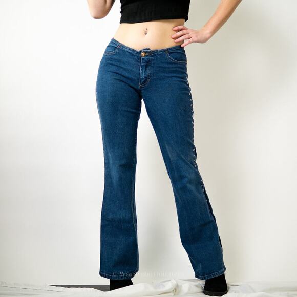 Vintage Y2K Flare Seamless Low Rise Studded Jeans - 4 - Picture 2 of 11